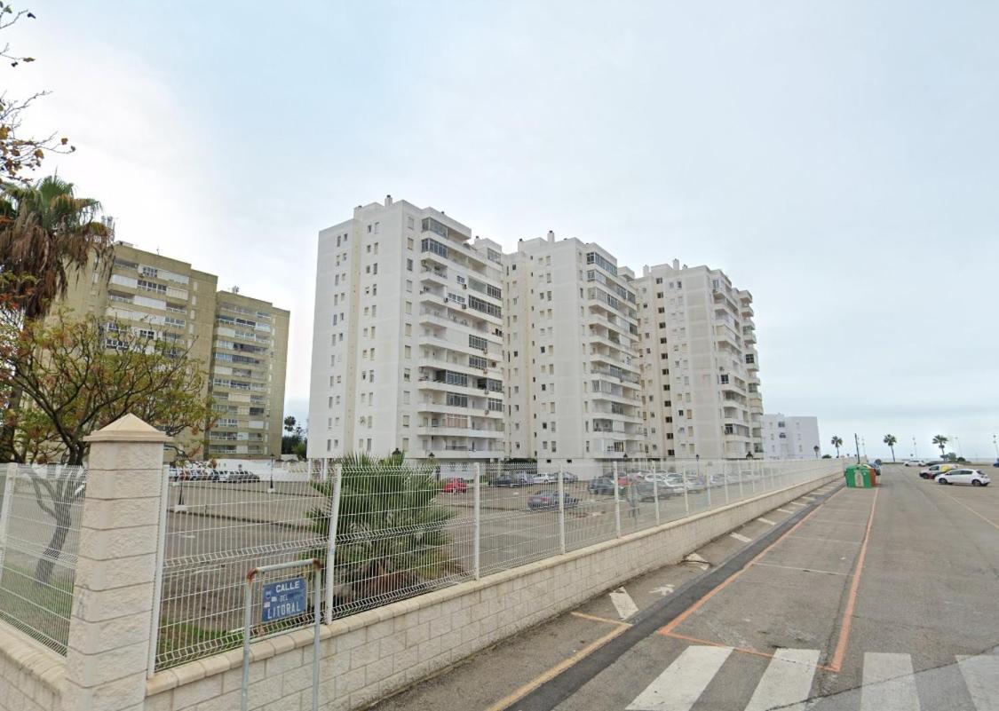 Vistas Al Mar - Valdelagrana Playa Apartament El Puerto de Santa María